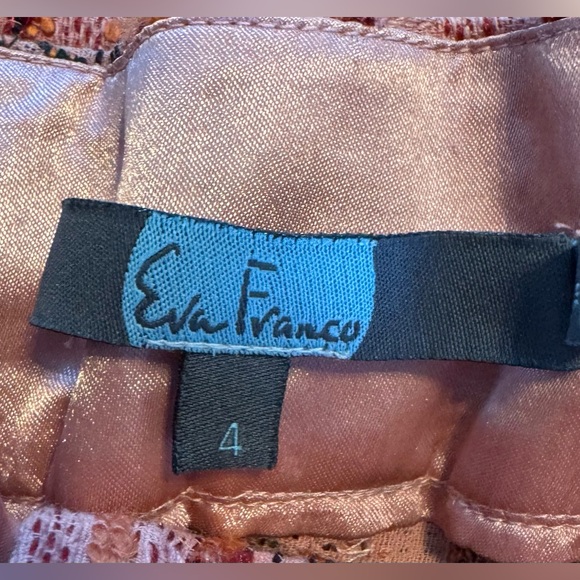 Eva France Textured Shorts- Size 4 - Picture 4 of 6